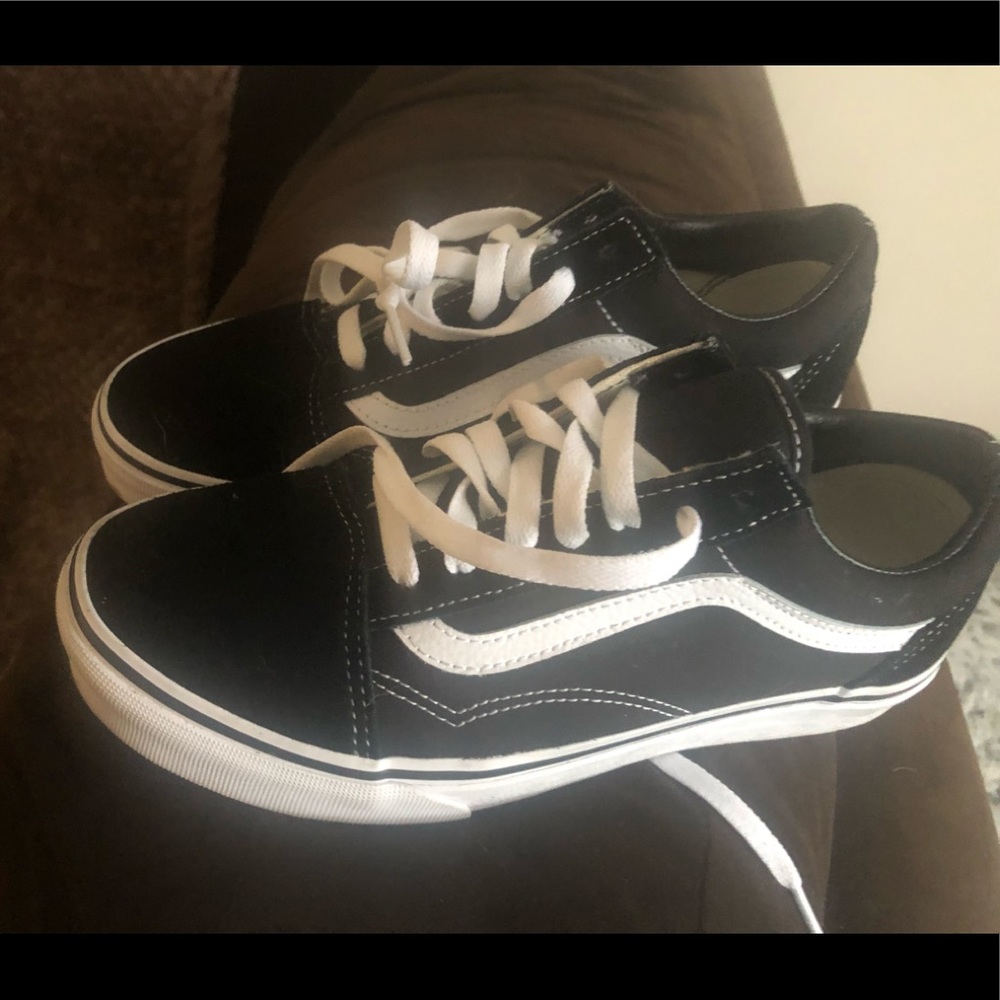 Vans Old Skool Suede Skate Shoes NWOT